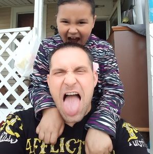 Meet your Posher, Christopher